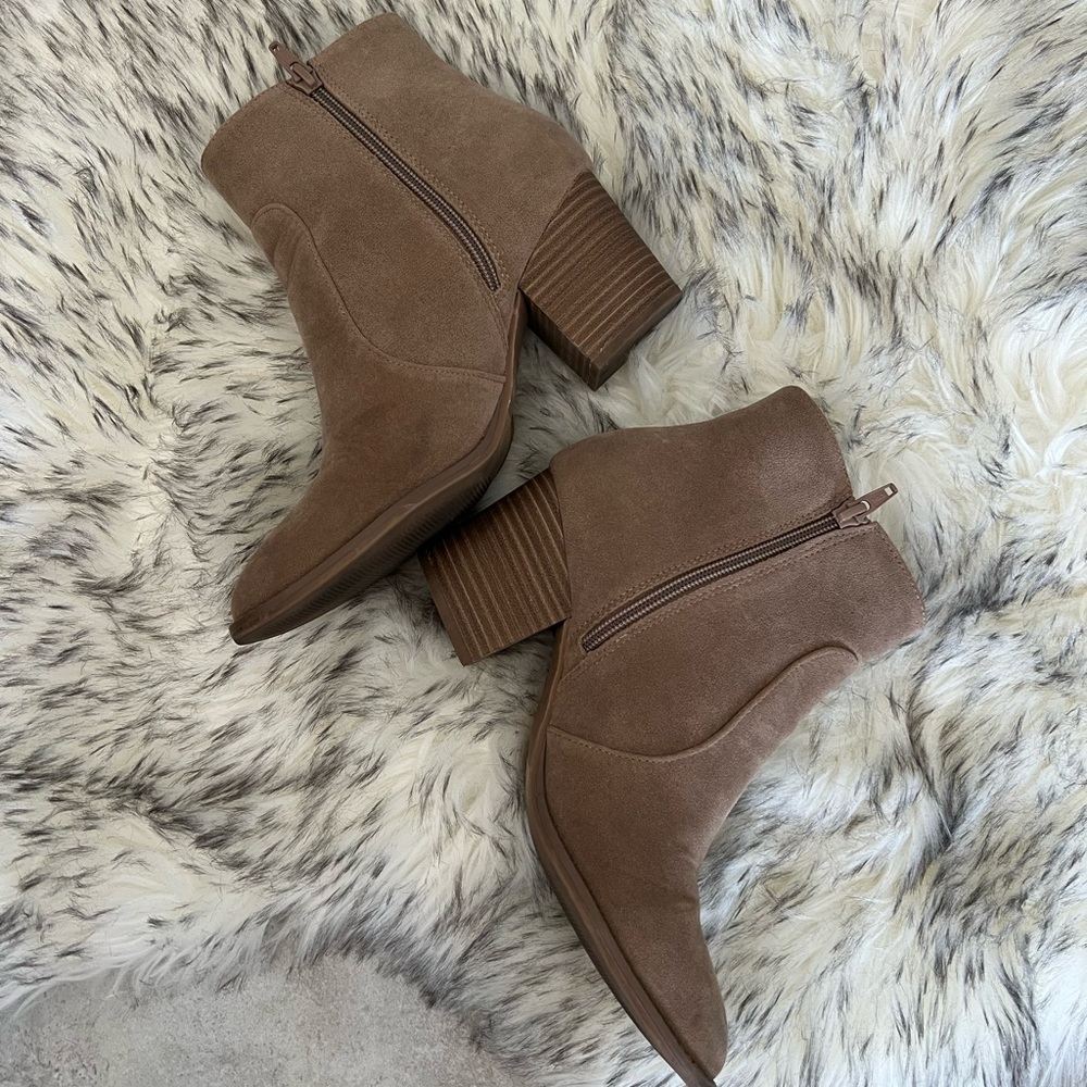 Target Universal Threads Heeled Booties - Picture 3 of 3